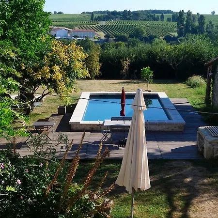 Le Clos Des Abeilles 3*